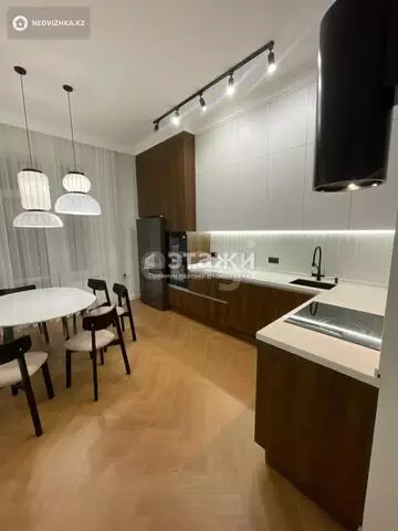 2-комнатная квартира, этаж 21 из 21, 70 м²