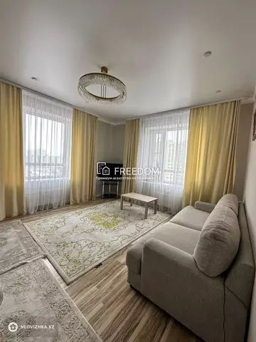 3-комнатная квартира, этаж 9 из 9, 85 м²