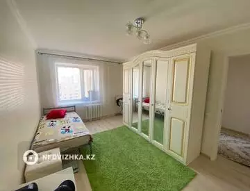 3-комнатная квартира, этаж 8 из 10, 80 м²