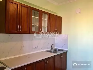 1-комнатная квартира, этаж 4 из 10, 43 м²