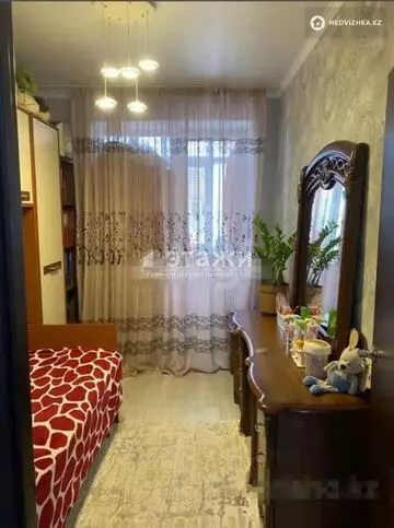 3-комнатная квартира, этаж 3 из 5, 56 м²