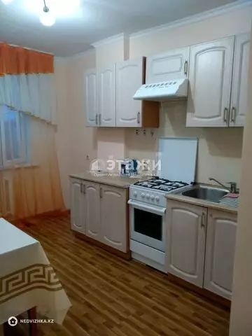 2-комнатная квартира, этаж 10 из 10, 70 м²