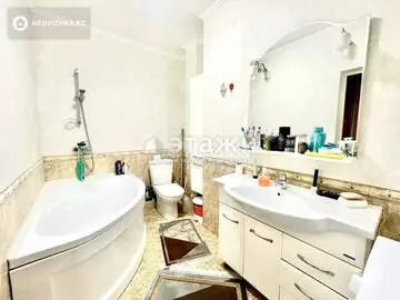 3-комнатная квартира, этаж 6 из 12, 70 м²