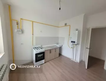 2-комнатная квартира, этаж 3 из 5, 72 м², посуточно