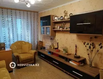 4-комнатная квартира, этаж 2 из 4, 73 м²