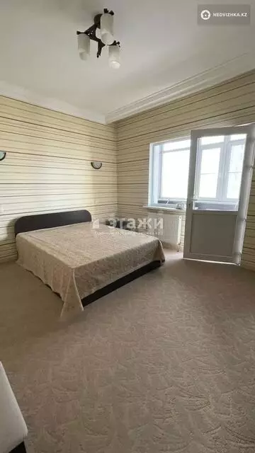 2-комнатная квартира, этаж 13 из 18, 64 м²