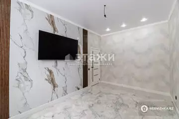 2-комнатная квартира, этаж 1 из 12, 48 м²