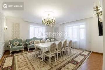 4-комнатная квартира, этаж 2 из 6, 144 м²