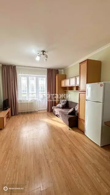 50 м², 2-комнатная квартира, этаж 9 из 18, 50 м², изображение - 1