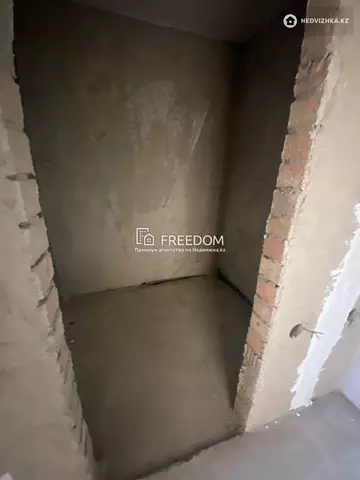 1-комнатная квартира, этаж 5 из 13, 42 м²