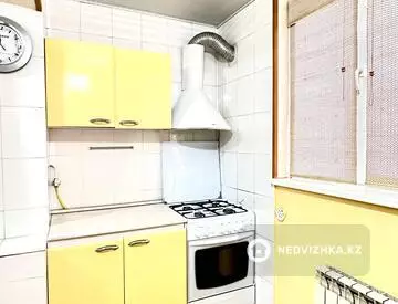 3-комнатная квартира, этаж 4 из 5, 70 м²