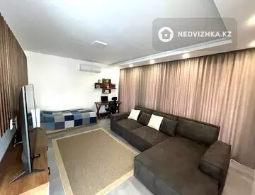 4-комнатная квартира, этаж 4 из 4, 180 м²