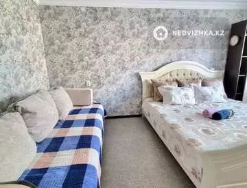 1-комнатная квартира, этаж 3 из 5, 30 м², посуточно