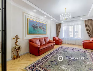 3-комнатная квартира, этаж 8 из 9, 95 м²