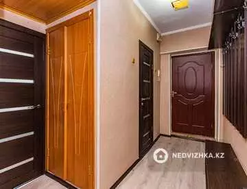 2-комнатная квартира, этаж 4 из 5, 54 м²