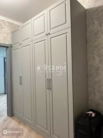 2-комнатная квартира, этаж 10 из 13, 52 м², на длительный срок