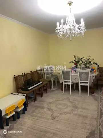 2-комнатная квартира, этаж 9 из 9, 63 м²