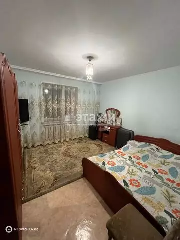2-комнатная квартира, этаж 9 из 9, 63 м²