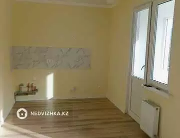 1-комнатная квартира, этаж 8 из 12, 40 м²