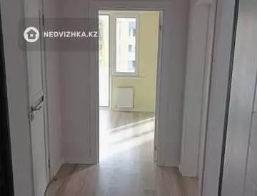 1-комнатная квартира, этаж 8 из 12, 40 м²