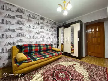 3-комнатная квартира, этаж 4 из 5, 70 м², на длительный срок