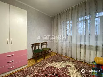 3-комнатная квартира, этаж 4 из 5, 70 м², на длительный срок