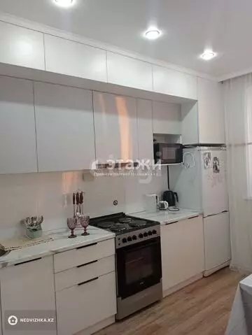 1-комнатная квартира, этаж 4 из 5, 42 м²