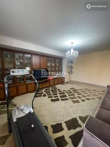 2-комнатная квартира, этаж 8 из 16, 109 м²