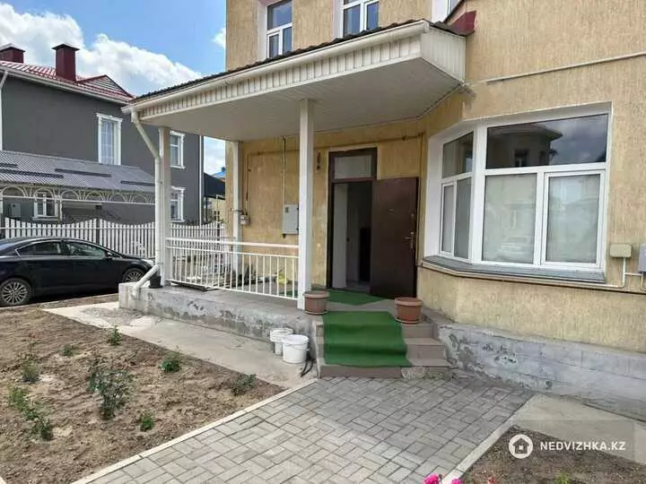 160.8 м², 4-комнатный дом, 4 соток, 161 м², изображение - 1