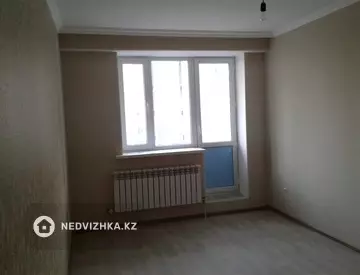 1-комнатная квартира, этаж 2 из 10, 37 м², на длительный срок