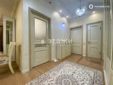 4-комнатная квартира, этаж 6 из 12, 105 м², на длительный срок