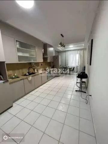 2-комнатная квартира, этаж 9 из 20, 104 м²