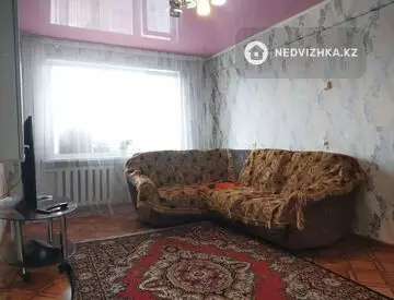 3-комнатная квартира, этаж 4 из 5, 60 м²