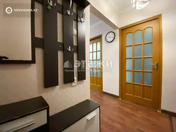 3-комнатная квартира, этаж 5 из 5, 65 м², на длительный срок