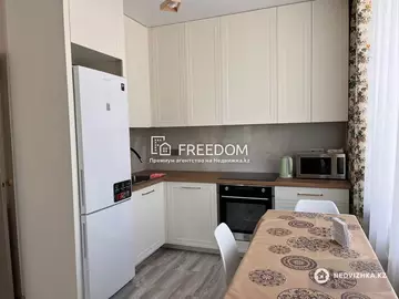 2-комнатная квартира, этаж 5 из 14, 49 м²