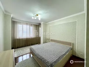 4-комнатная квартира, этаж 13 из 14, 113 м²