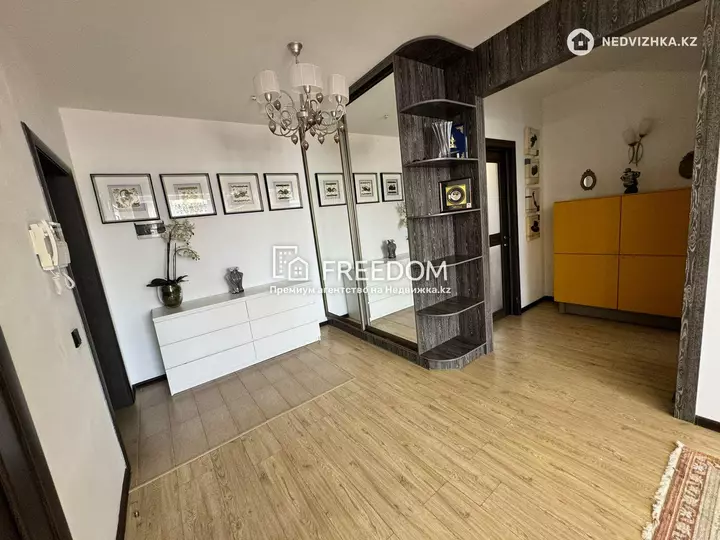 90 м², 3-комнатная квартира, этаж 11 из 12, 90 м², изображение - 1