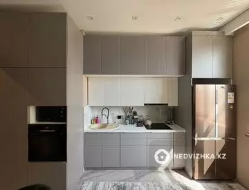 2-комнатная квартира, этаж 4 из 7, 85 м²