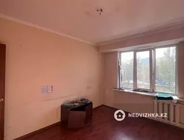 3-комнатная квартира, этаж 3 из 5, 95 м²