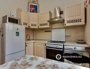 42 м², 2-комнатная квартира, этаж 3 из 3, 42 м², посуточно, изображение - 5