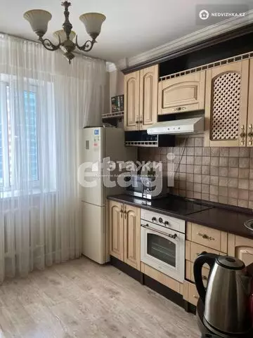 2-комнатная квартира, этаж 7 из 19, 57 м²