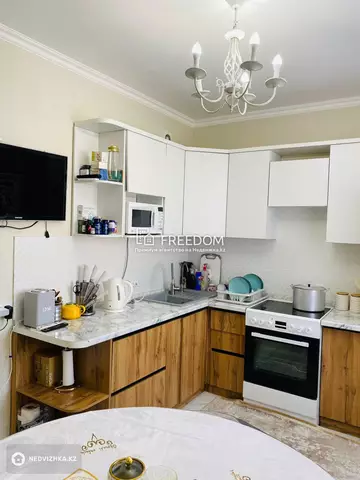 2-комнатная квартира, этаж 4 из 9, 71 м²