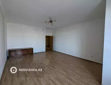 2-комнатная квартира, этаж 2 из 9, 107 м²