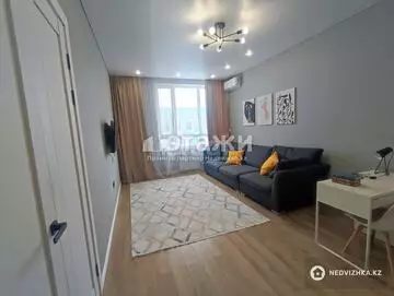 2-комнатная квартира, этаж 13 из 17, 55 м²