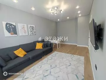 2-комнатная квартира, этаж 13 из 17, 55 м²