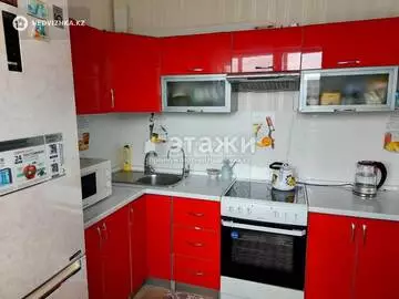 3-комнатная квартира, этаж 9 из 10, 63 м²