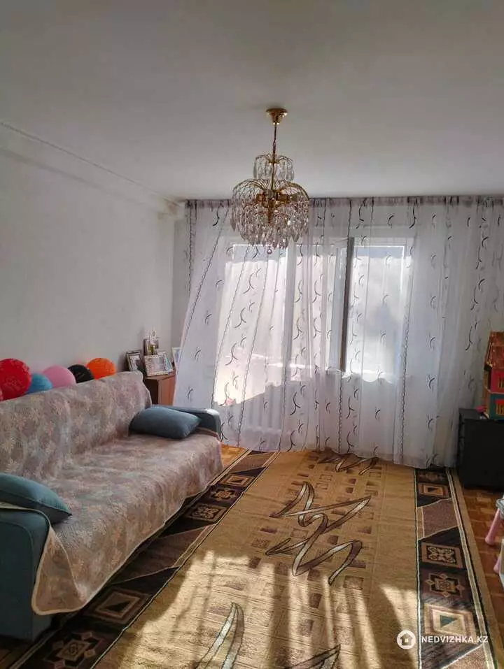 60 м², 3-комнатная квартира, этаж 3 из 5, 60 м², изображение - 1