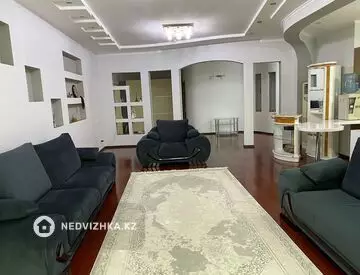 3-комнатная квартира, этаж 3 из 4, 120 м²