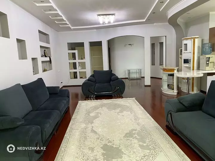 120 м², 3-комнатная квартира, этаж 3 из 4, 120 м², изображение - 1