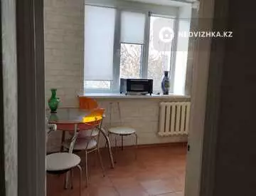 3-комнатная квартира, этаж 3 из 5, 65 м²